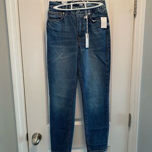 Good American Good Classic Jeans